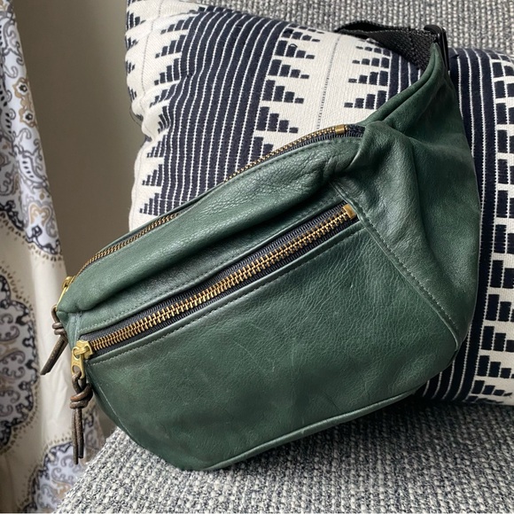 Vintage Green Leather Sling Bag - Picture 12 of 15